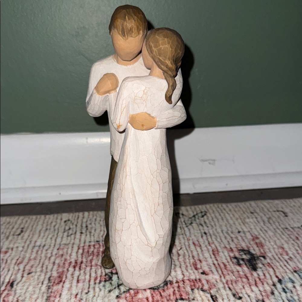 Willow Tree Promise Figurine - Cream and Brown